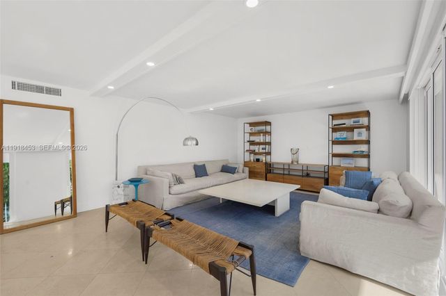 605 Ocean Drive 2L, Key Biscayne, FL 33149