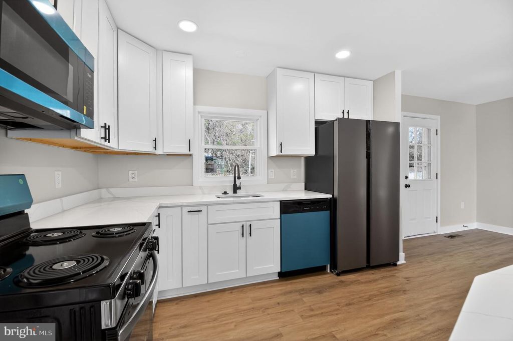 Image 10 of property listing at 3281 SUDLERSVILLE S, Laurel, MD 20724