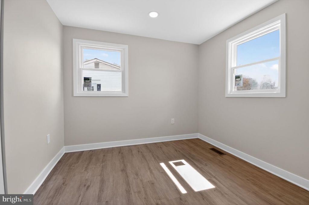 Image 15 of property listing at 3281 SUDLERSVILLE S, Laurel, MD 20724