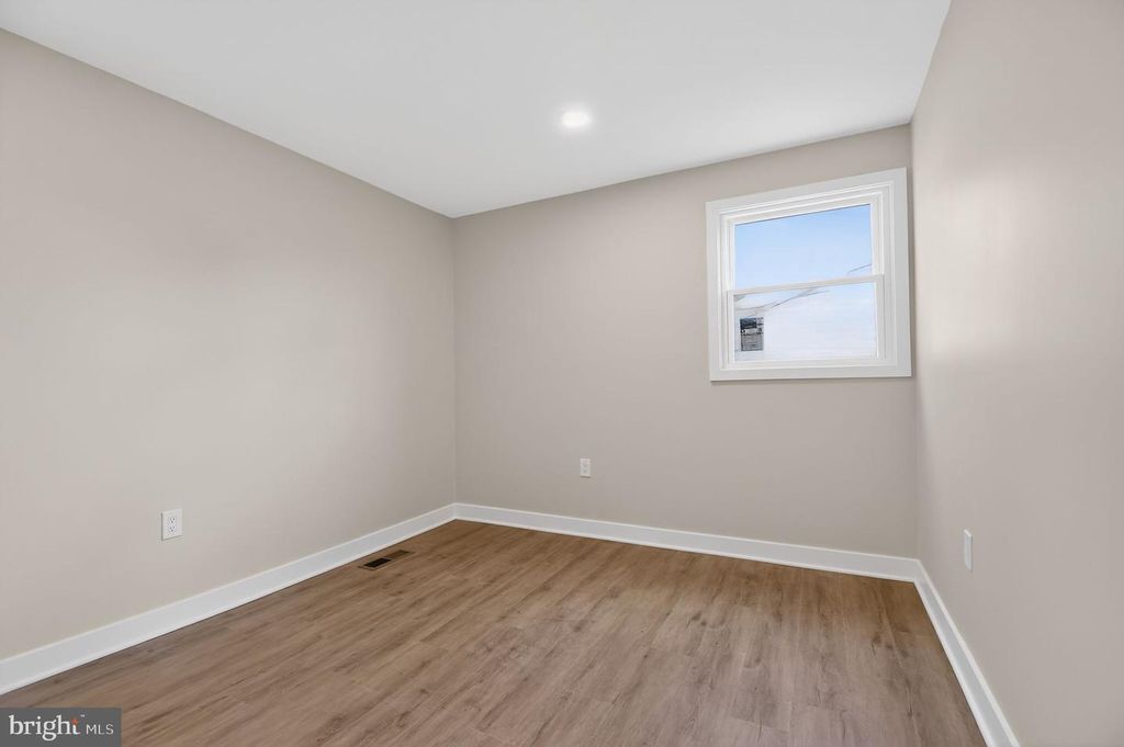 Image 17 of property listing at 3281 SUDLERSVILLE S, Laurel, MD 20724