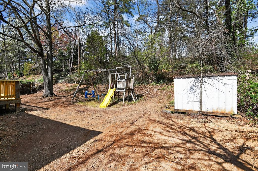 Image 30 of property listing at 3281 SUDLERSVILLE S, Laurel, MD 20724