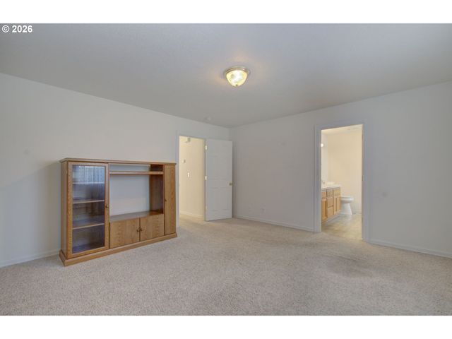 2004 Nw 12TH St, Battle Ground, WA 98604