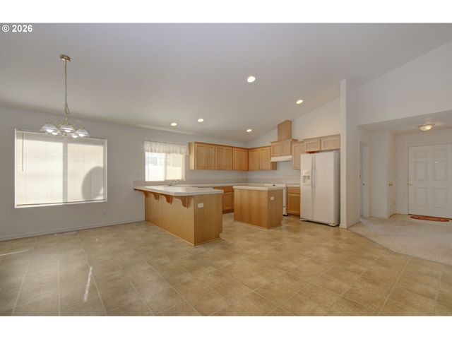 2004 Nw 12TH St, Battle Ground, WA 98604