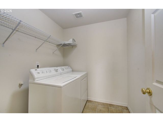 2004 Nw 12TH St, Battle Ground, WA 98604