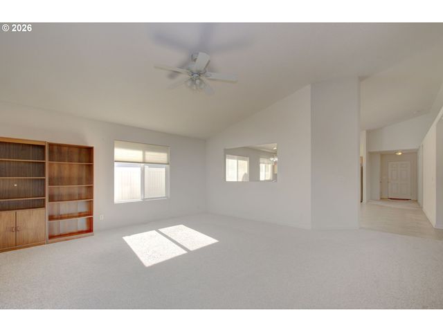 2004 Nw 12TH St, Battle Ground, WA 98604