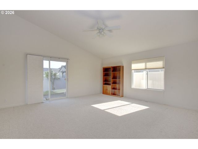 2004 Nw 12TH St, Battle Ground, WA 98604