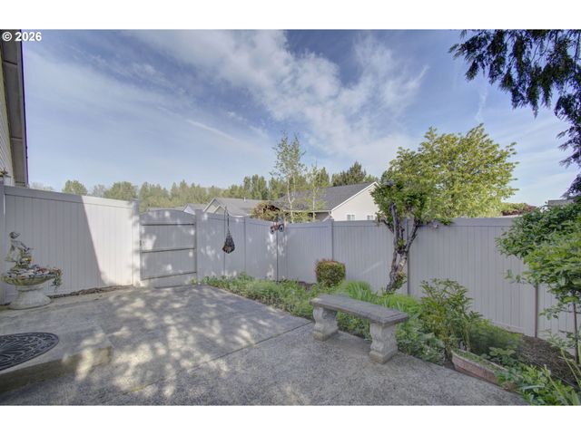 2004 Nw 12TH St, Battle Ground, WA 98604