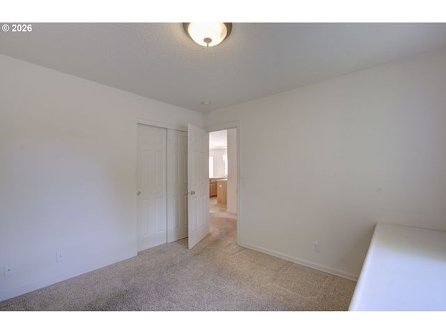 2004 Nw 12TH St, Battle Ground, WA 98604
