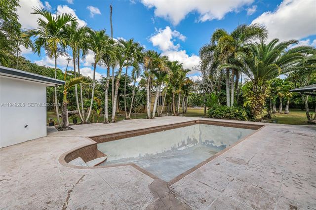 18975 SW 224th St, Miami, FL 33170