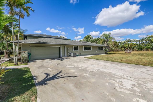 18975 SW 224th St, Miami, FL 33170