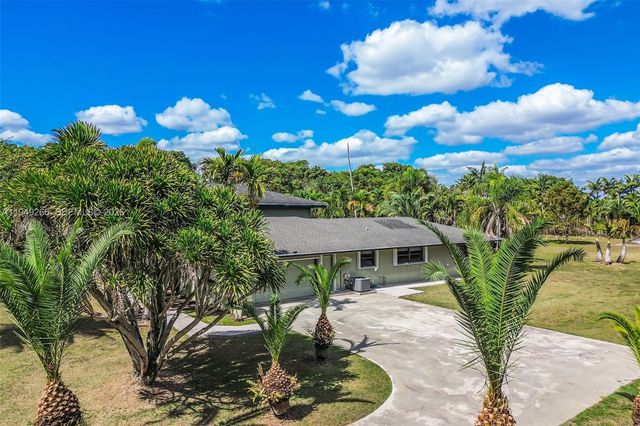 18975 SW 224th St, Miami, FL 33170