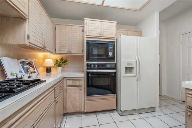 5614 Roundtree Place, Westlake Village, CA 91362
