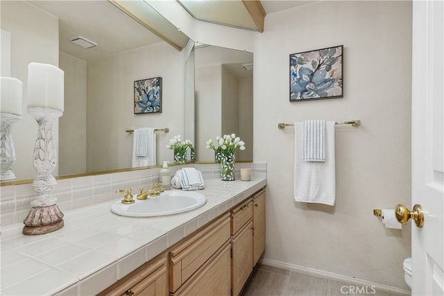 5614 Roundtree Place, Westlake Village, CA 91362