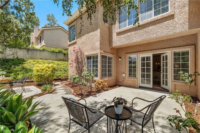 5614 Roundtree Place, Westlake Village, CA 91362
