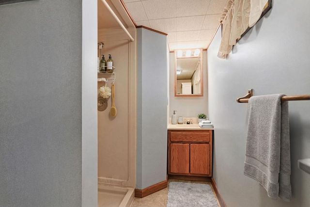 2974 Howard Street N, Maplewood, MN 55109