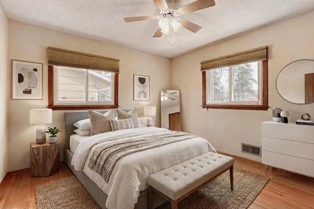 2974 Howard Street N, Maplewood, MN 55109