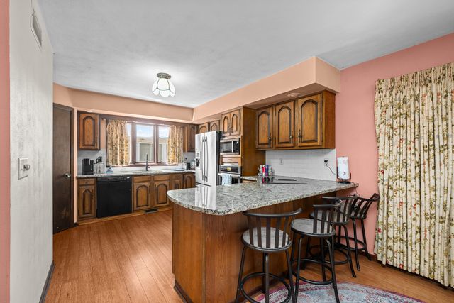 1705 85th Avenue W, Rock Island, IL 61201