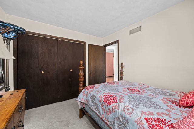1705 85th Avenue W, Rock Island, IL 61201