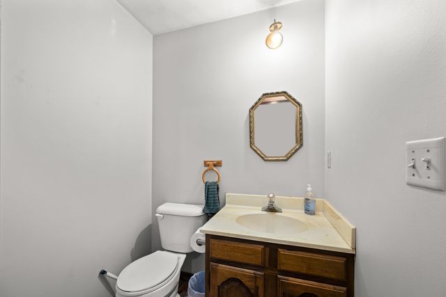 1705 85th Avenue W, Rock Island, IL 61201