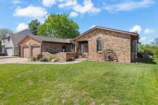 1705 85th Avenue W, Rock Island, IL 61201