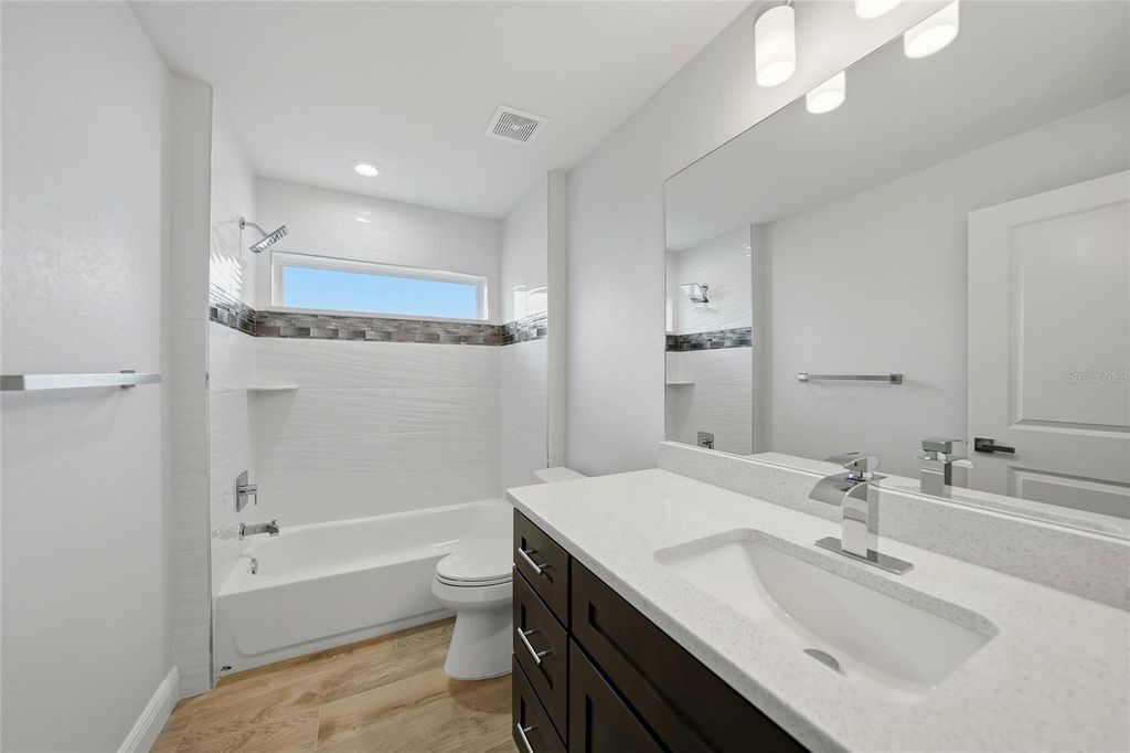 Image 23 of property listing at 18854 ACKERMAN AVENUE, Port Charlotte, FL 33948