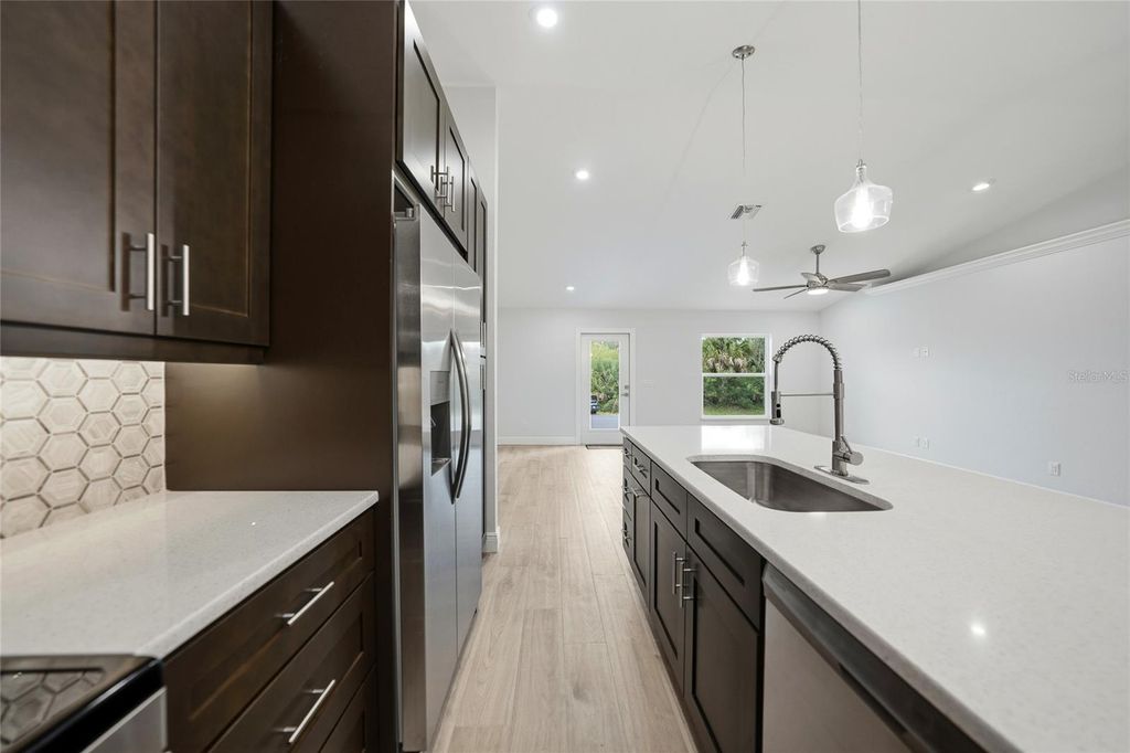 Image 10 of property listing at 18854 ACKERMAN AVENUE, Port Charlotte, FL 33948