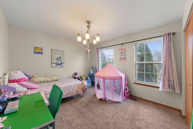 2940 Arbor Lane, Aurora, IL 60502