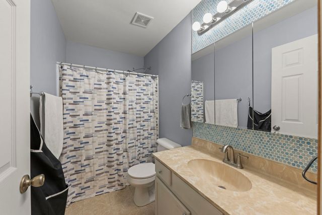 2940 Arbor Lane, Aurora, IL 60502