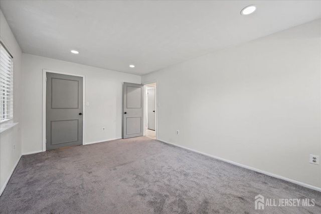 79 Eton Way, Franklin, NJ 08873