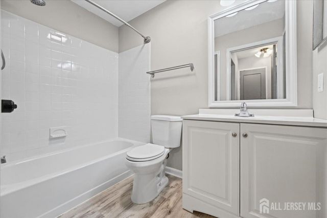 79 Eton Way, Franklin, NJ 08873