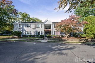 79 Eton Way, Franklin, NJ 08873