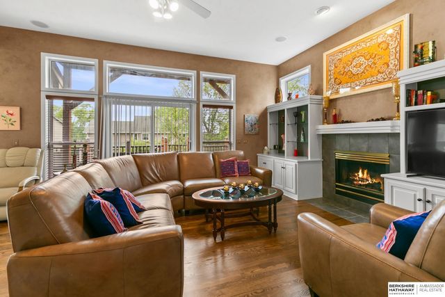 17451 Y Street, Omaha, NE 68135