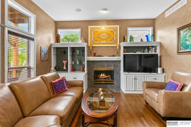 17451 Y Street, Omaha, NE 68135