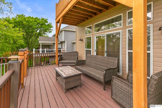 17451 Y Street, Omaha, NE 68135