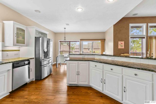 17451 Y Street, Omaha, NE 68135
