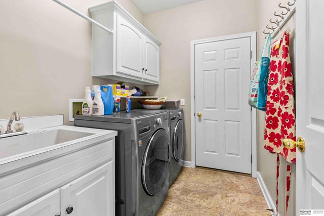 17451 Y Street, Omaha, NE 68135