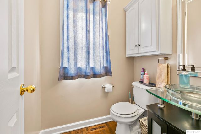 17451 Y Street, Omaha, NE 68135