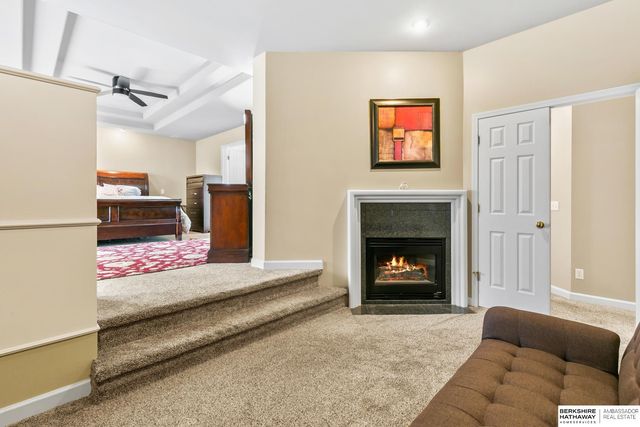 17451 Y Street, Omaha, NE 68135