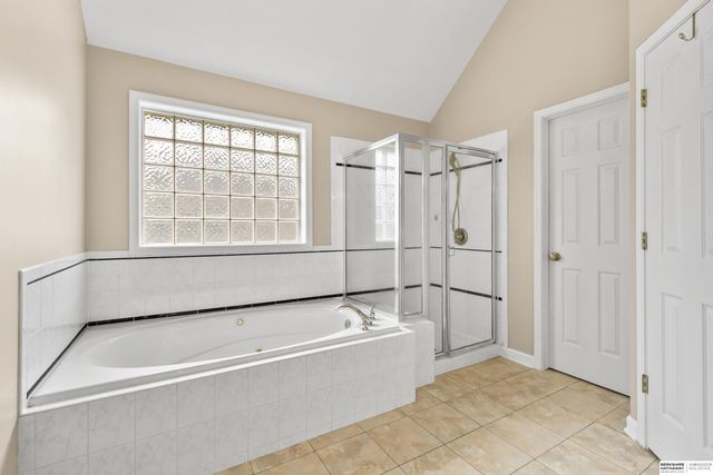 17451 Y Street, Omaha, NE 68135