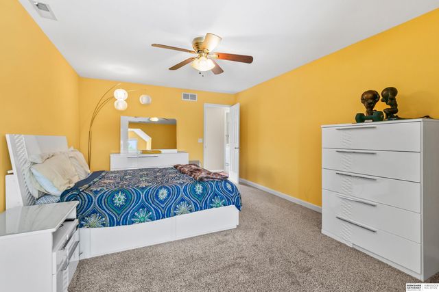 17451 Y Street, Omaha, NE 68135