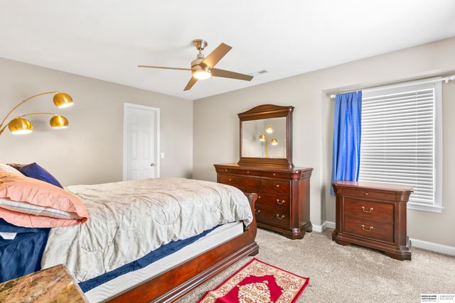 17451 Y Street, Omaha, NE 68135