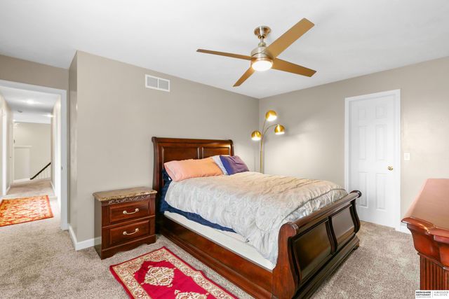 17451 Y Street, Omaha, NE 68135