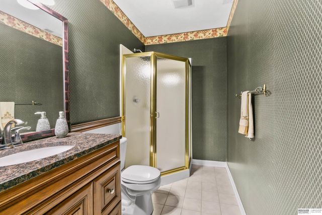 17451 Y Street, Omaha, NE 68135