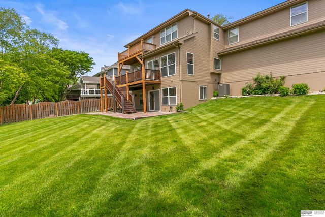 17451 Y Street, Omaha, NE 68135