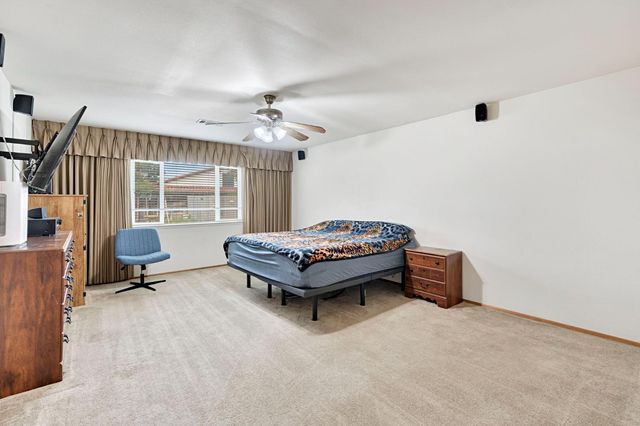 2352 Cabrillo Way, Hanford, CA 93230