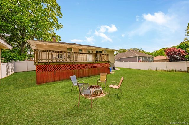 21 Probst Drive, Shirley, NY 11967