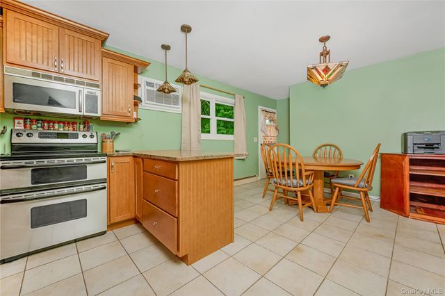 21 Probst Drive, Shirley, NY 11967