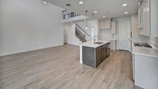 10207 Belle Parkway, San Antonio, TX 78254