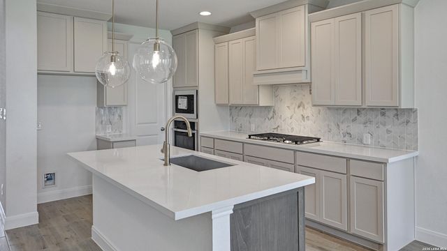 10207 Belle Parkway, San Antonio, TX 78254