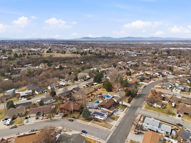 4723 S MADISON AVE, South Ogden, UT 84403